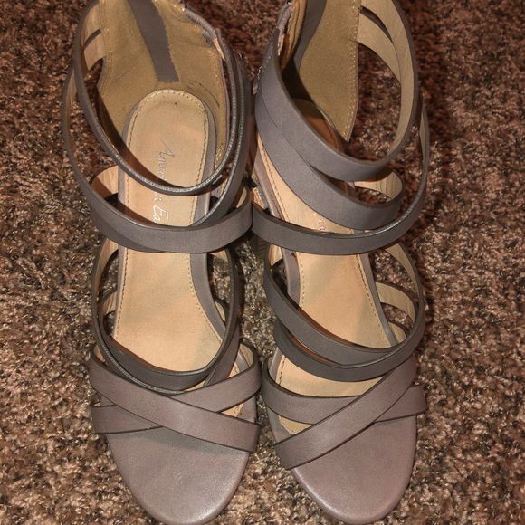 Sandals - Picture 2 of 3